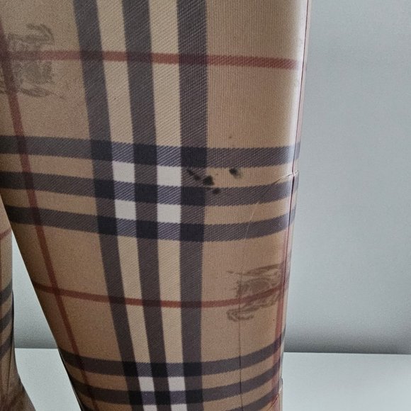 Burberry Rain Boots -Wellingtons BRAND NEW!!! 100% AUTHENTIC. - Picture 6 of 9